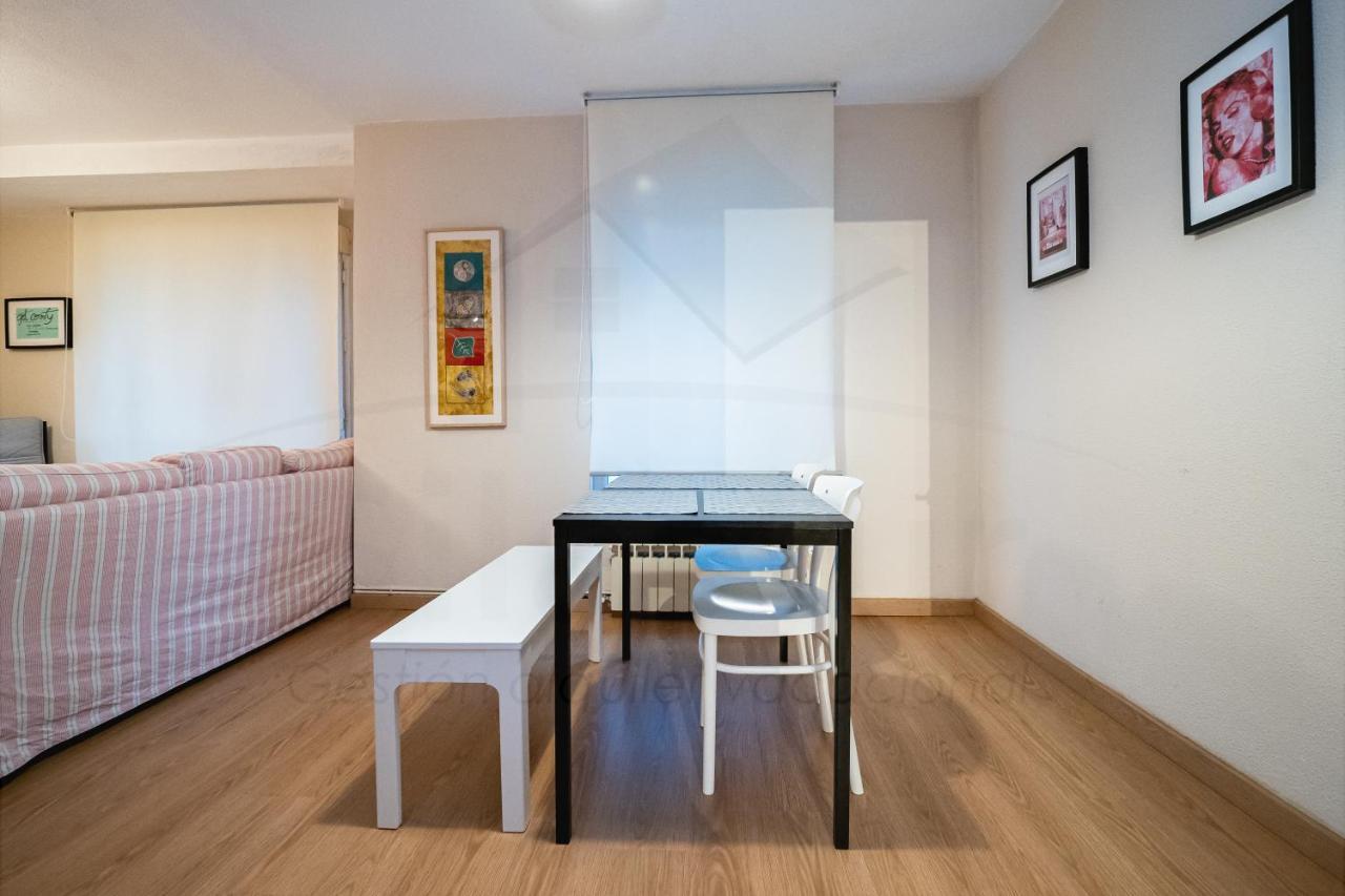La Gaviota, Gijon Appartement Buitenkant foto