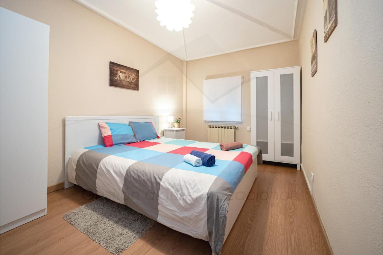 La Gaviota, Gijon Appartement Buitenkant foto