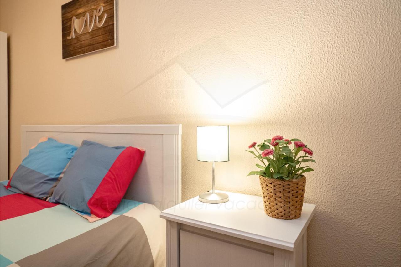 La Gaviota, Gijon Appartement Buitenkant foto