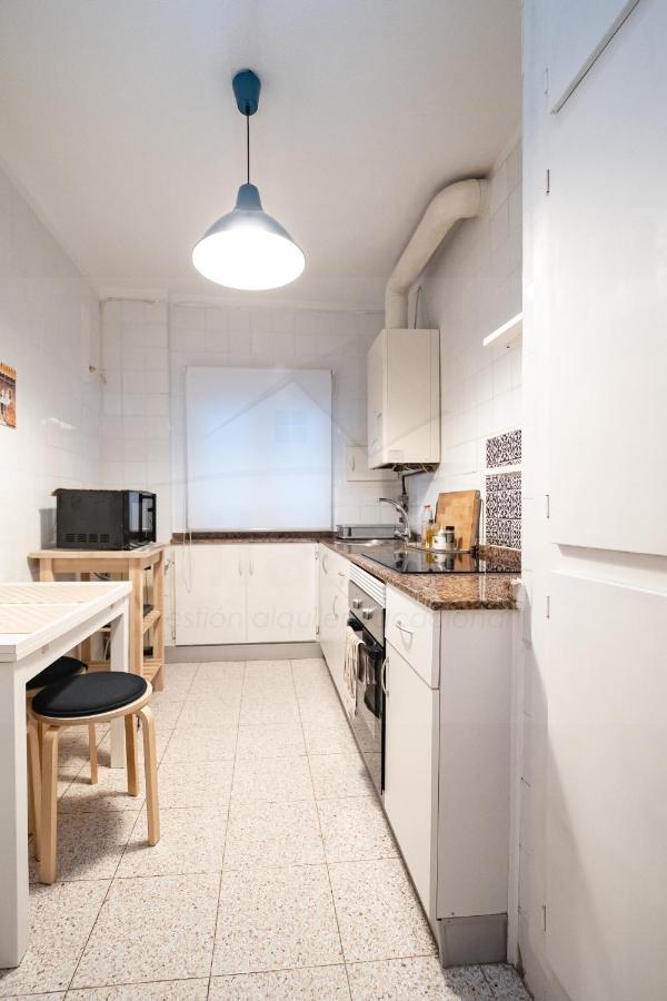 La Gaviota, Gijon Appartement Buitenkant foto