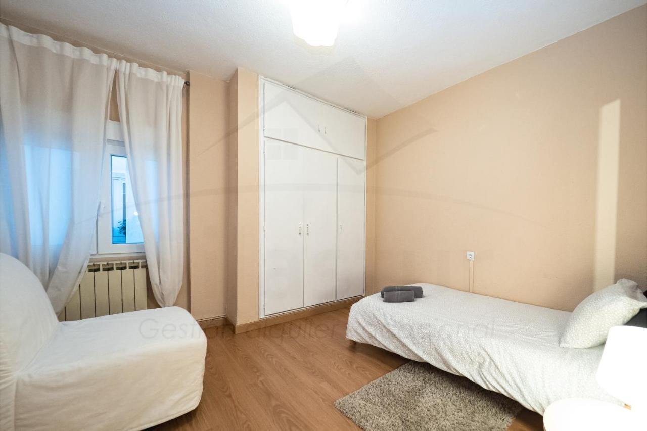 La Gaviota, Gijon Appartement Buitenkant foto