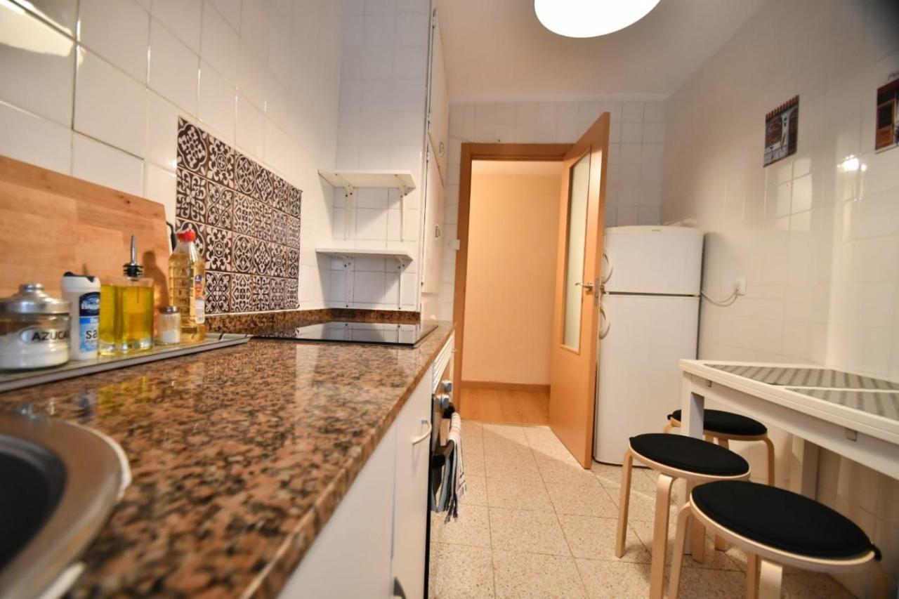La Gaviota, Gijon Appartement Buitenkant foto